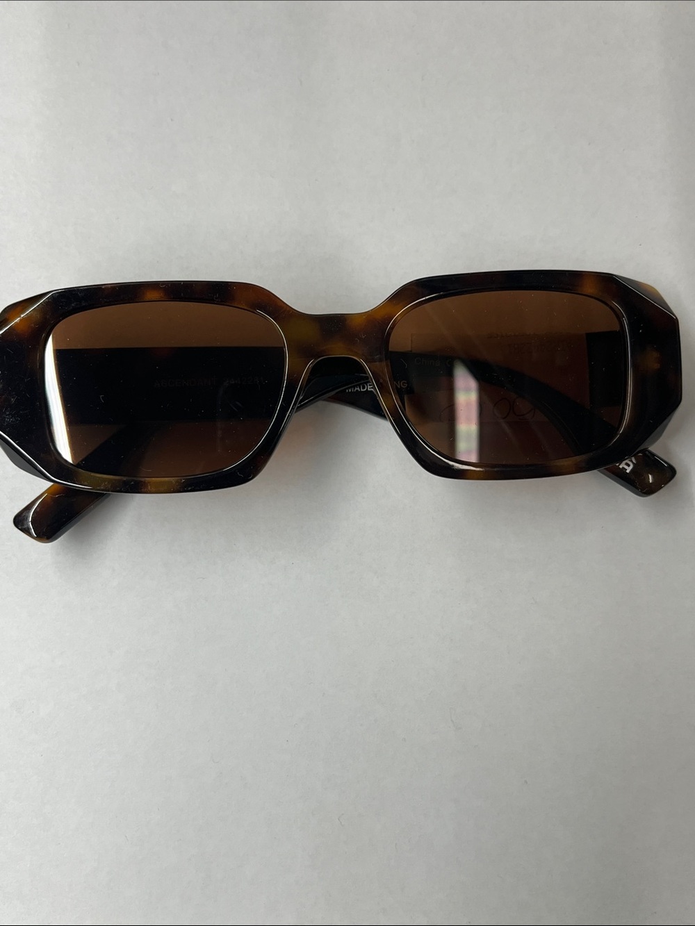 Aire Uni-Sex Ascendant Dark Tort Rectangle Sunglasses
